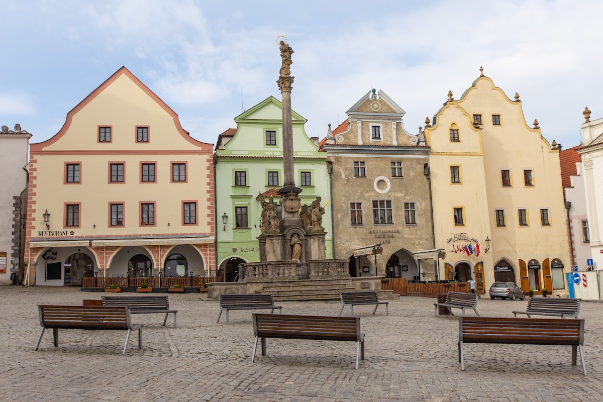 Kašna a morový sloup