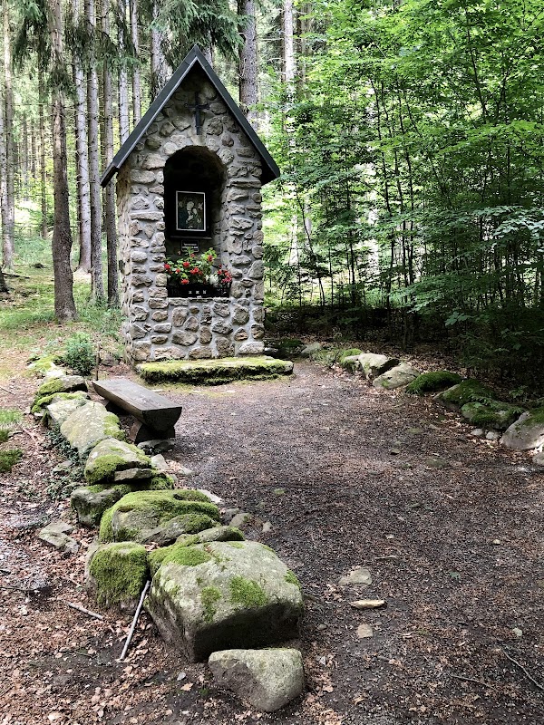 Výklenková kaple Panny Marie