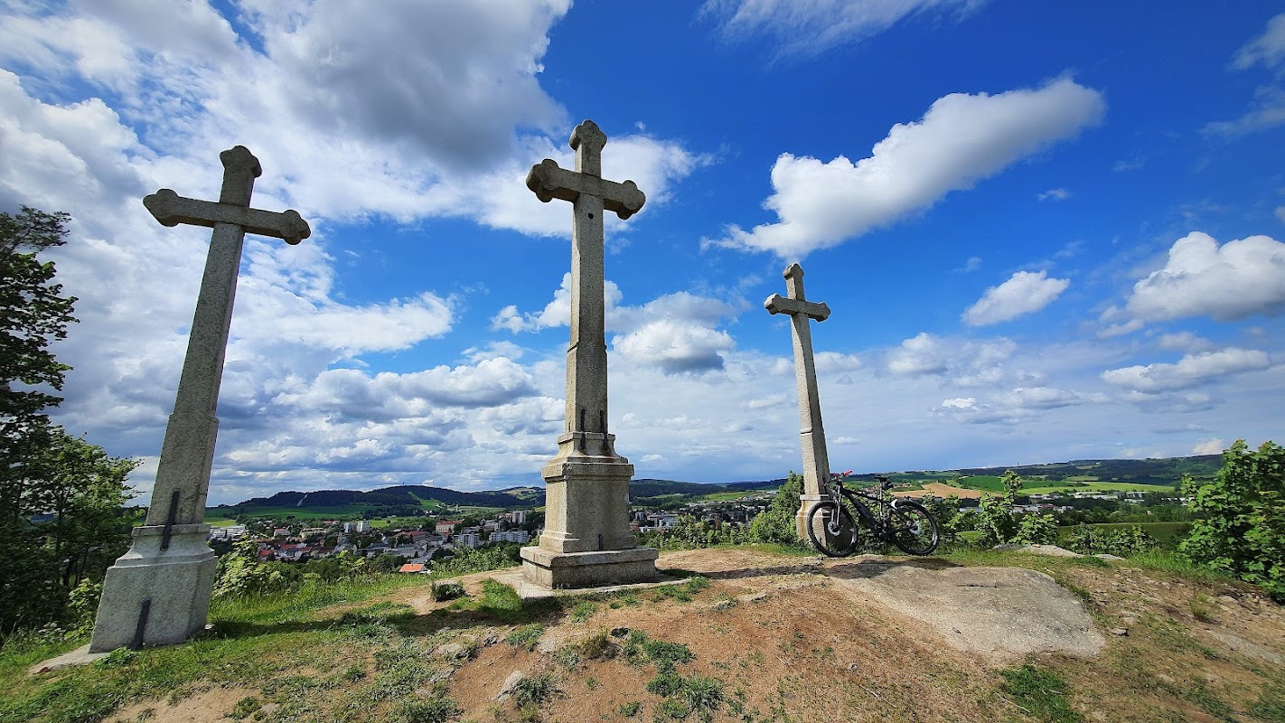 Tři kříže