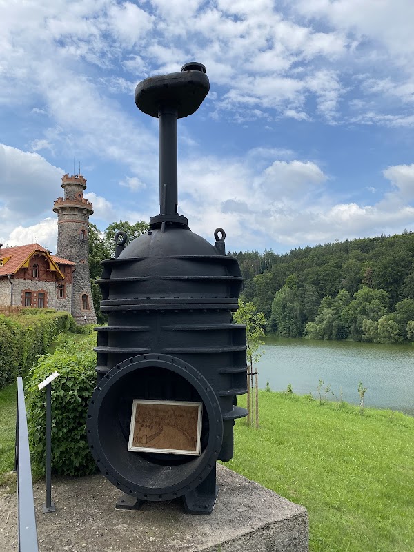 Šoupátkový uzávěr