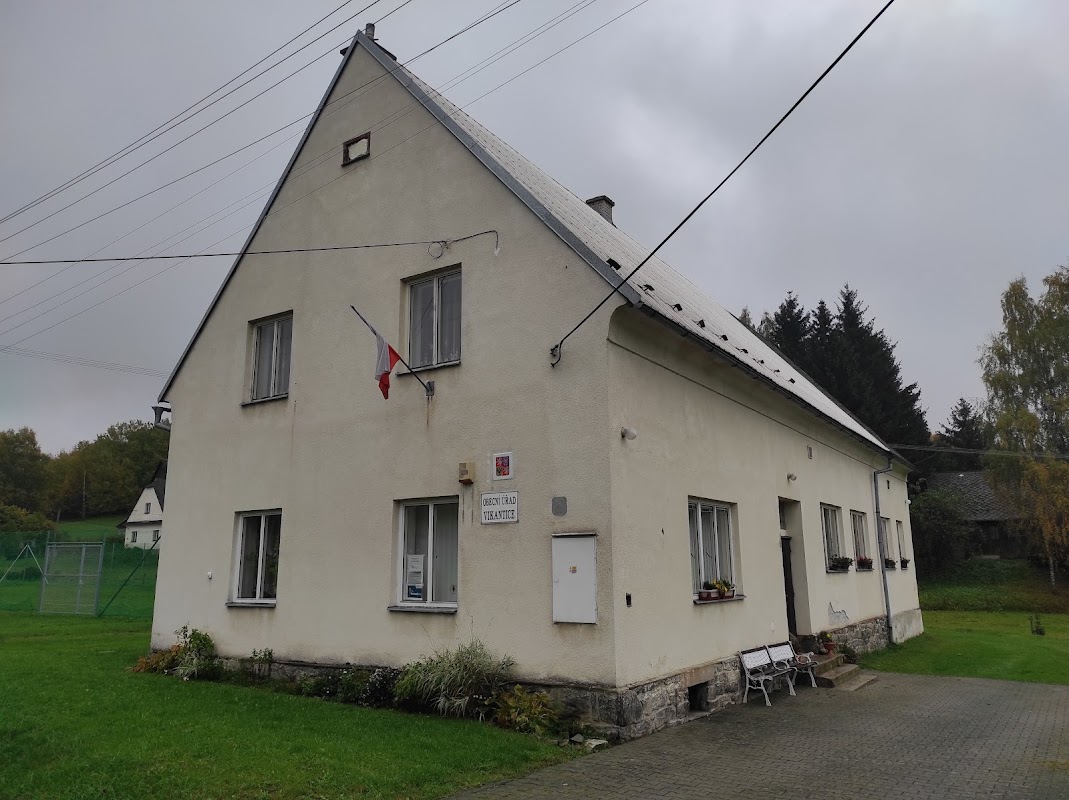 Vikantice-Obecní Úřad