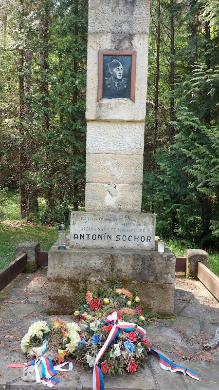Sochorův pomník