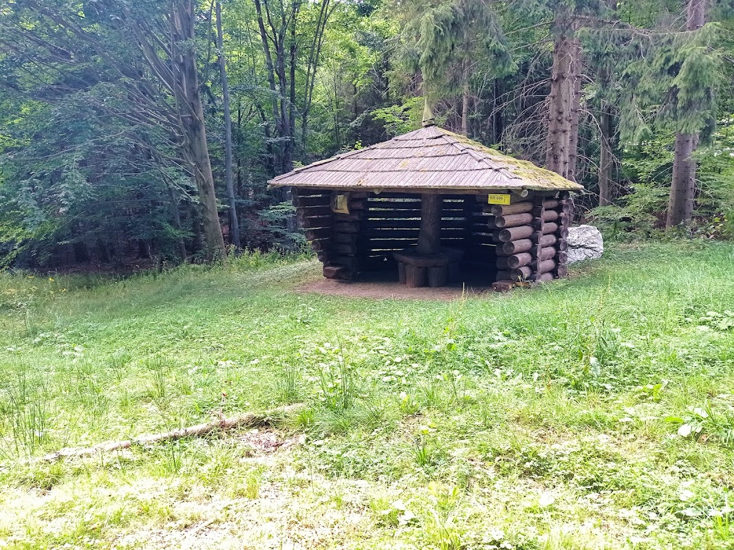 Turistický přístřešek